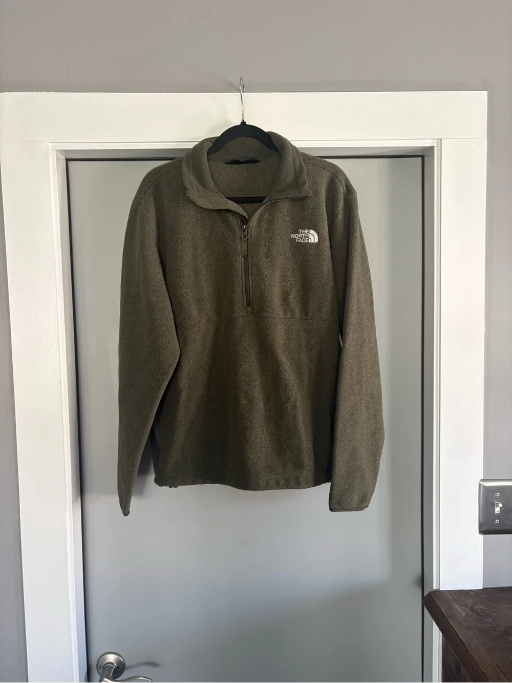 The Northface sweatshirt